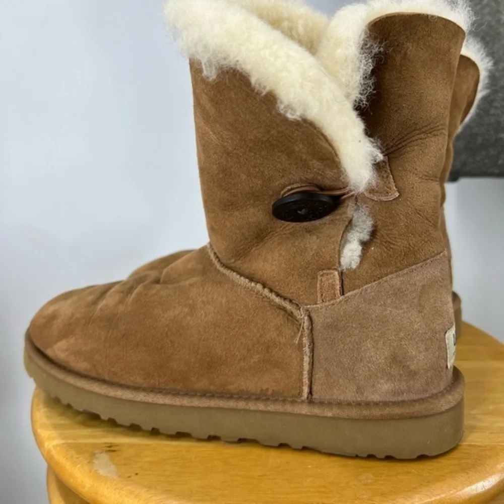 UGGs classic short rollover suede Sherpa lined boot-in chestnut 8